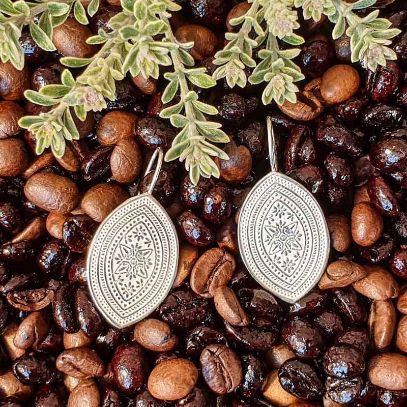 Pendientes de plata Egipto almendra